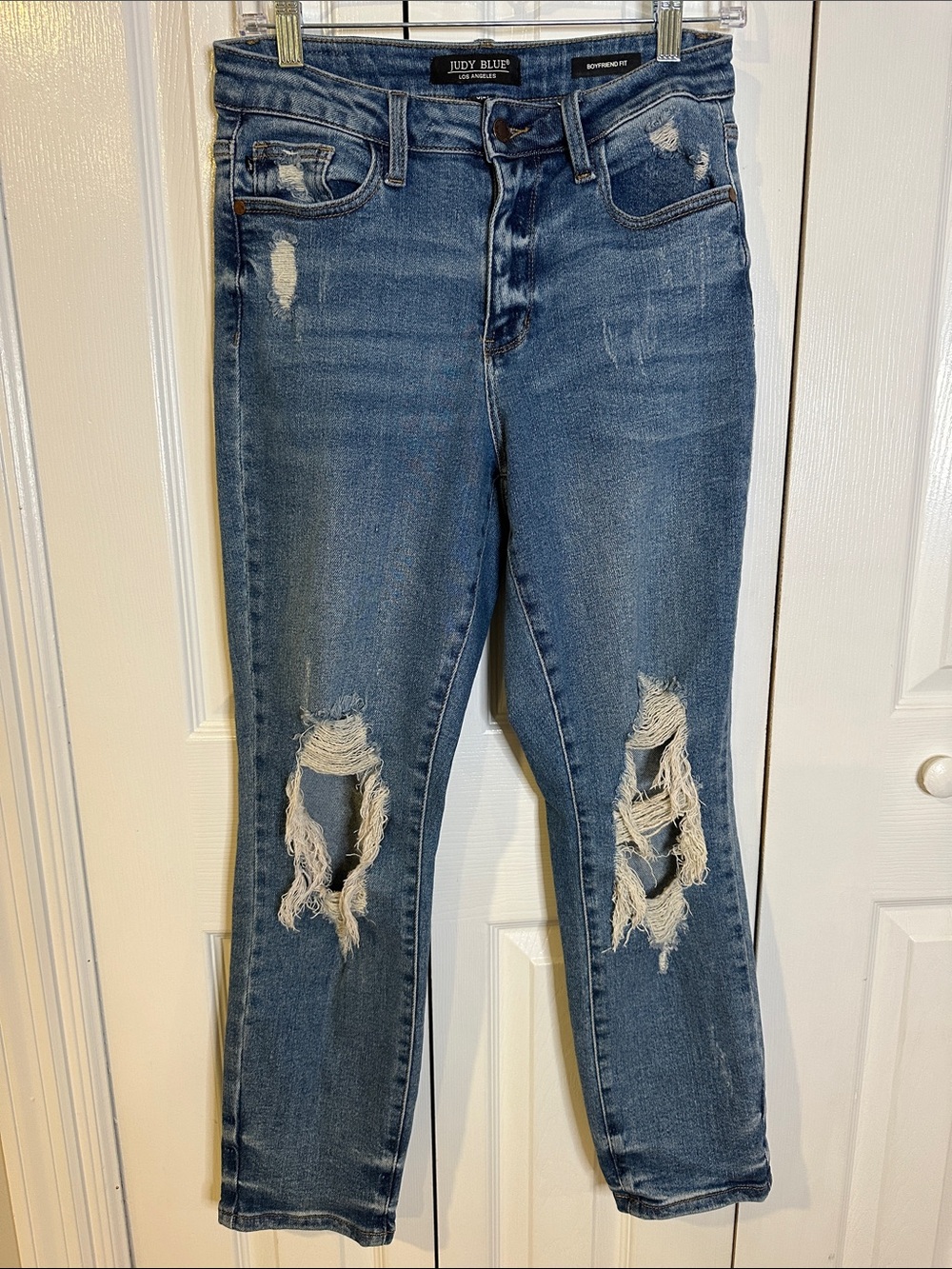 Judy Blue Medium Blue Distressed Boyfriend Jeans | 5/27